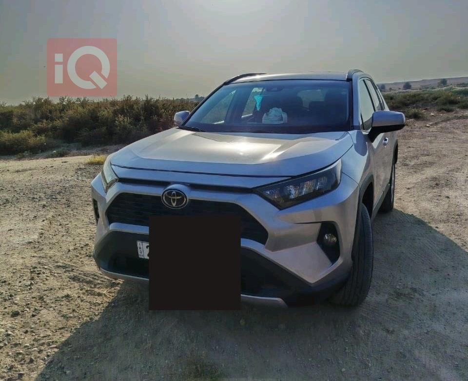 تويوتا راف 4